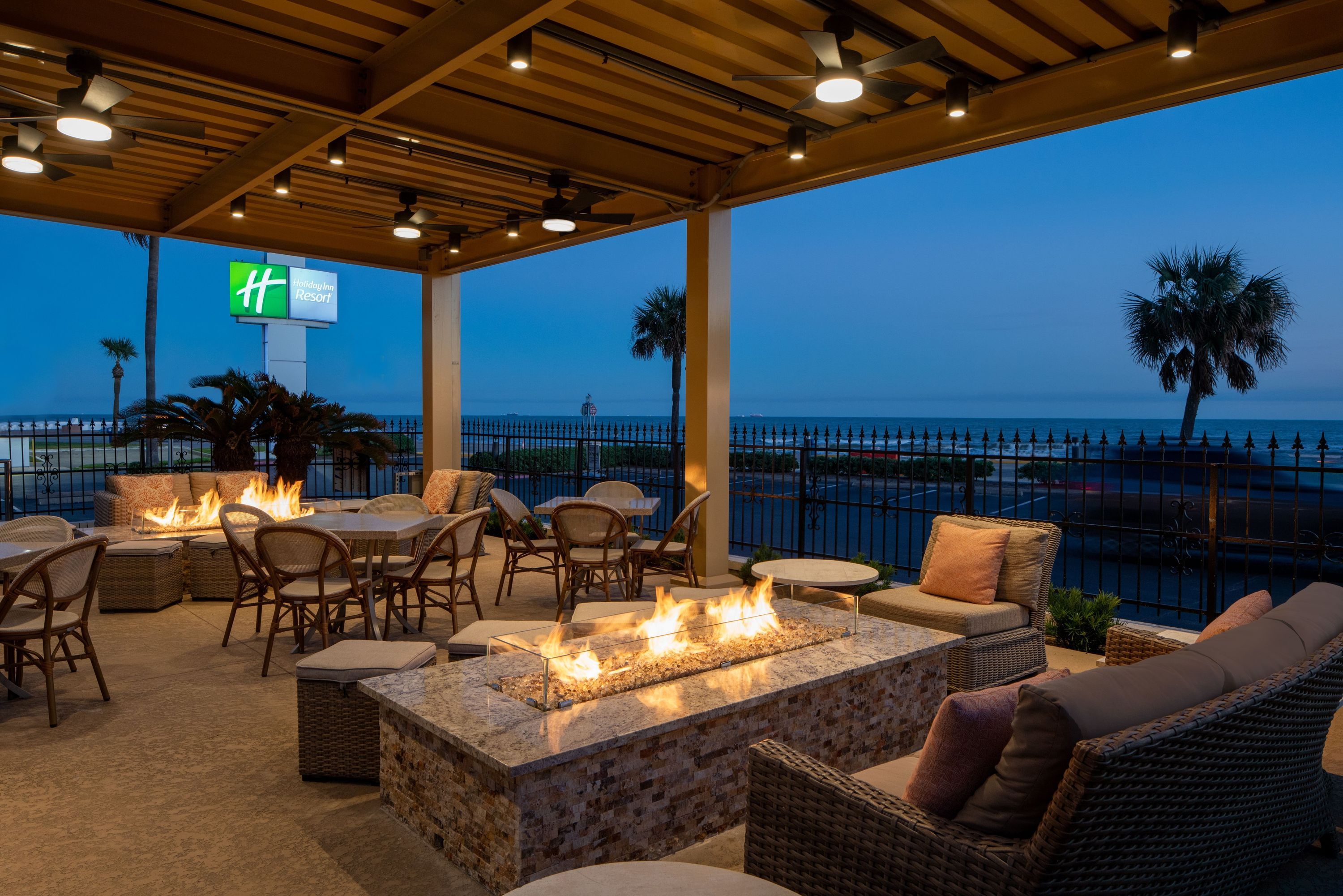 Holiday Inn Resort Galveston-On The Beach By IHG - גאלבסטון - פטיו