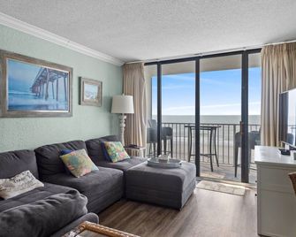Sands Beach Club II 327, Lovely 2 BR Ocean Front Condo with Indoor Outdoor Swimming Pool, Hot Tub and Kiddie Pool - North Myrtle Beach - Living room