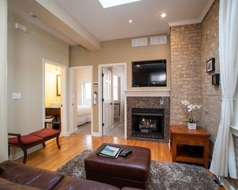 Old Town Suites Operated by Roscoe Village Guesthouse - Chicago - Sala de estar