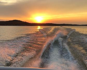 Lake Breeze Timber - Lake Ozark