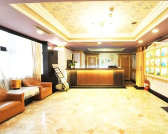 Lotus Yuan Business Hotel - Taoyuan City