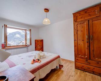 Miramonti 21 Ski In - Ski Out - Happy Rentals - Sauze d'Oulx - Bedroom