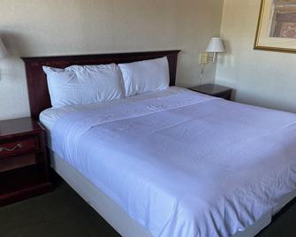 Paramount Motel Pocono - East Stroudsburg - Bedroom