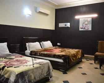 Hotel Afandi - Peshawar - Habitación