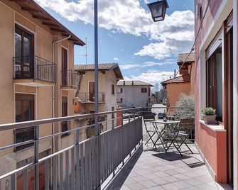 Ragamá Massino Visconti – Comfort and Convenience in the Heart of the Village - Massino Visconti - Балкон