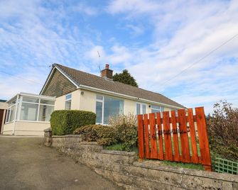 Gwynant - Ystrad Meurig - Building