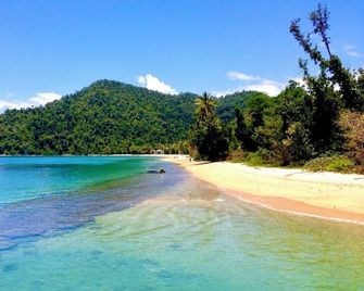 Jackaroo Treehouse Rainforest Retreat - Mission Beach - Παραλία