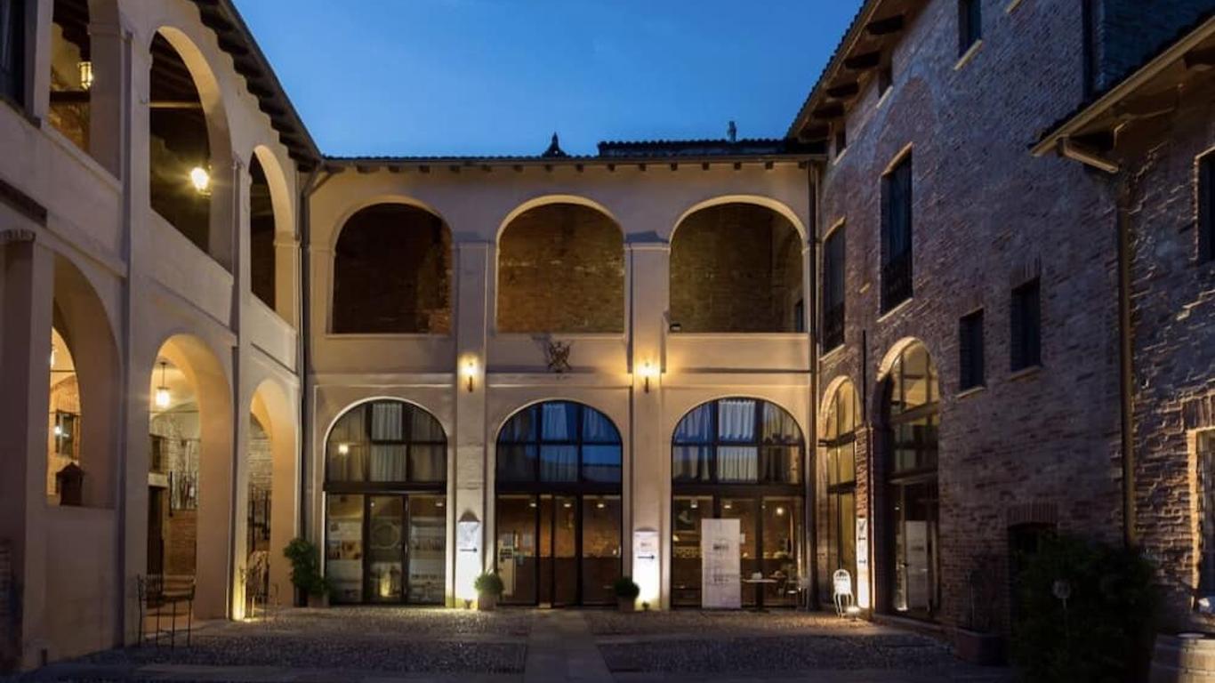 Relais Palazzo Paleologi Sec.XIV