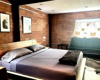 Loft 914 Walk To Williams Brice Football / 1mile To Downtn, Usc & Ft.Jackson - Columbia - Bedroom