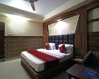 Hotel Nek Katra - Katra - Habitación