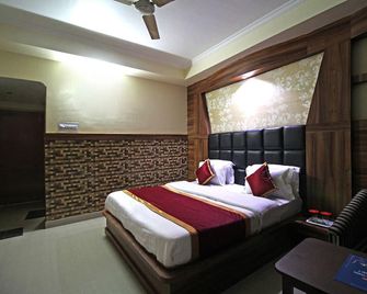Hotel Nek Katra - Katra - Habitación