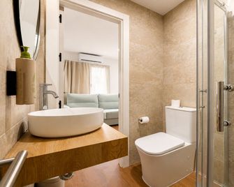 Casa Jazmin by Blossom Hotels - Granada - Bathroom