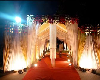Hotel Kings Retreat - Patiala - Edificio
