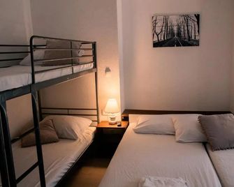 Hostel Jadran - Pag - Schlafzimmer