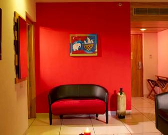 Wonderla Resort - Bangalore - Olohuone