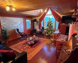 The Cozy Corner - Elora