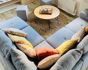 L'Envolée Alsacienne - Magnifique appartement en duplex - Ostheim - Salon