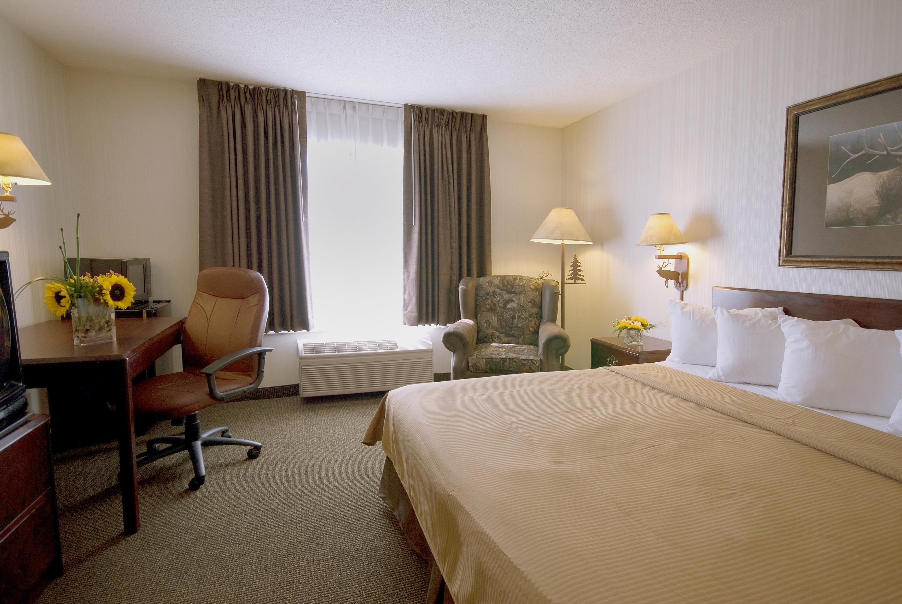 Clubhouse Inn West Yellowstone 247 4 1 5 West Yellowstone Hotel Deals Reviews Kayak