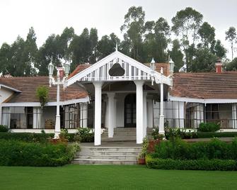 Kluney Manor Ooty Resort - Ooty - Building