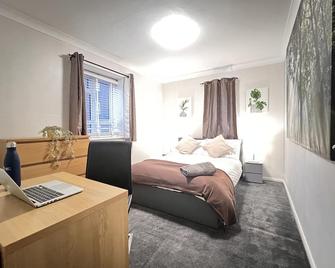 Glazebrook - London - Bedroom