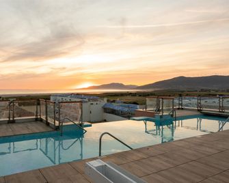 Hotel Tarifa Lances, a member of Radisson Individuals - Tarifa - Havuz
