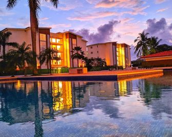 Welcome To Your Beachfront Condo In Playa Bejuco! - Bejuco - Piscina