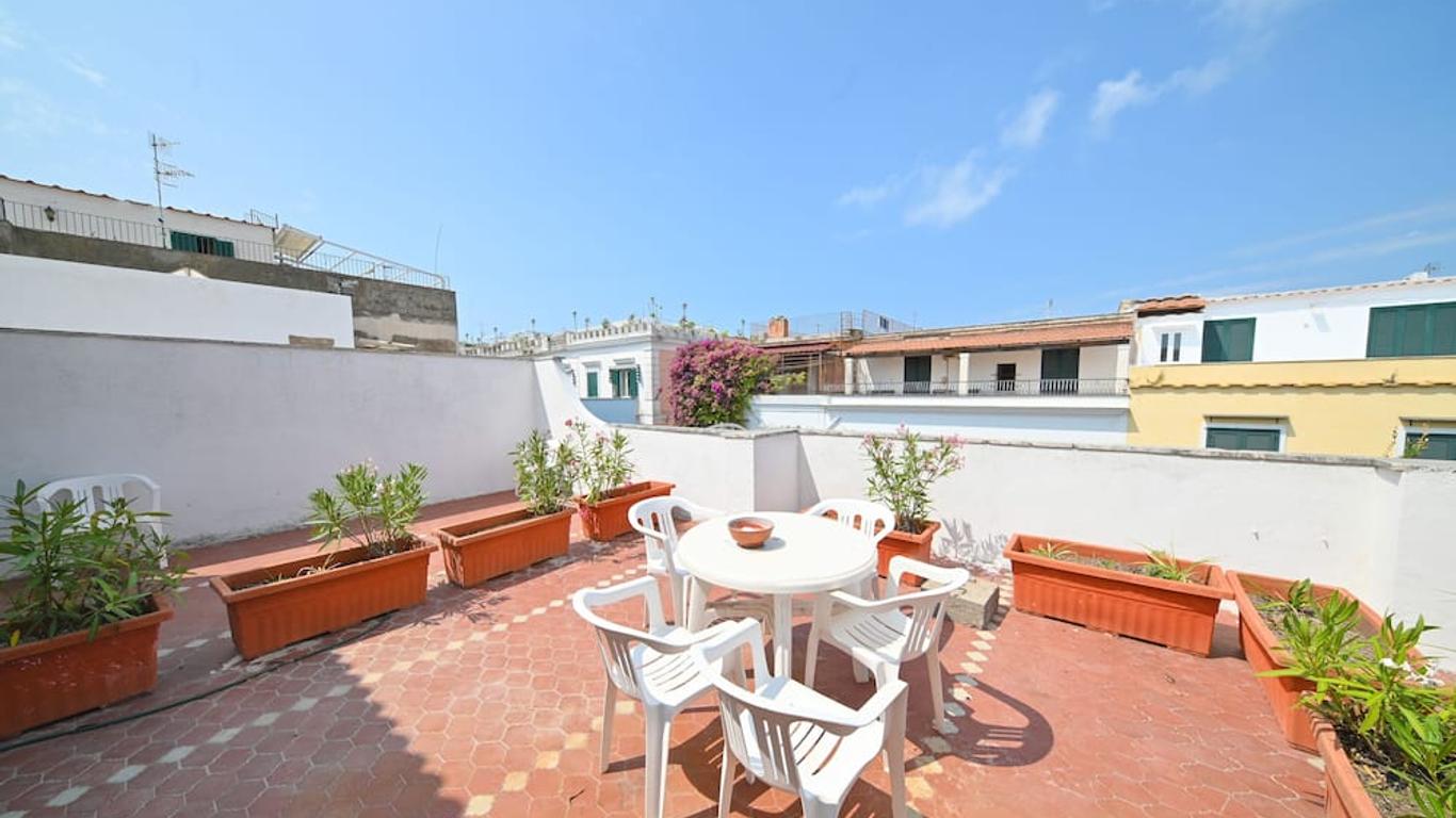 Villa Diana - Beach & Rooms