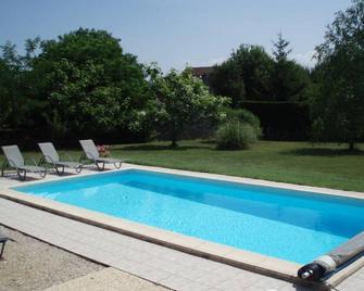 house / villa - 7 rooms - 8 persons - Loubressac - Piscine