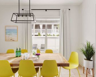 Vilano Villa Near Beach w Saltwater Pool Spa Game Room Built-in Grill - St. Augustine - Essbereich