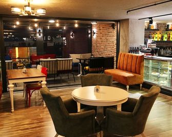 Marvell City Otel - Trapisonda - Bar