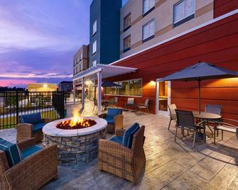 Fairfield Inn & Suites by Marriott Santee - Santee - Patio