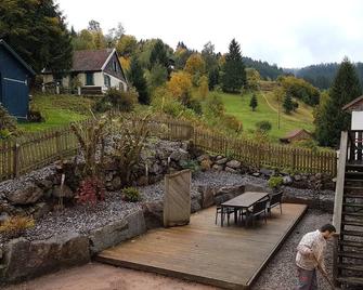 Superb cheese factory (19th century), renovated, ideal for nature lovers - Le Valtin - Patio