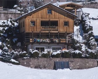 Chalet with a panoramic view - Ortisei - Bâtiment