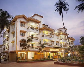 Crystal By Morpho Goa Villagio Resort - Betalbatim - Building