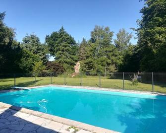 Le Clos Sainte Foy - Morlaas - Piscina