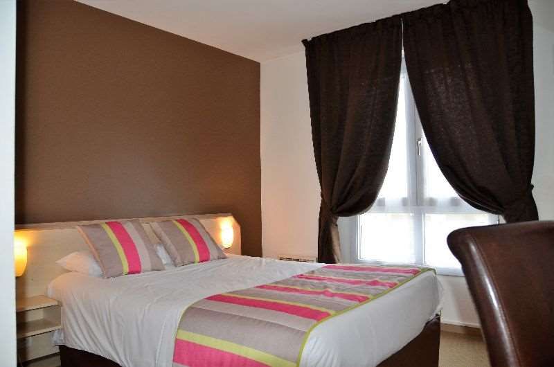Brit Hotel Cherbourg Octeville - שרבור-אוקטביל - חדר שינה