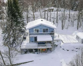 Chalet Le Pélican - Lac-Supérieur - Building