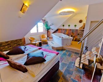 Hotel AM Uckersee - Prenzlau - Camera da letto