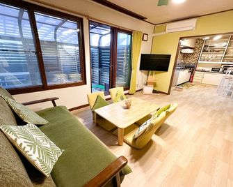 One group one building with natural hot springs / Shiraoi-gun Hokkaidō - Noboribetsu - Living room