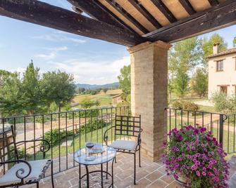Gh Borgo Pulciano Agriturismo - Montone - Balcony