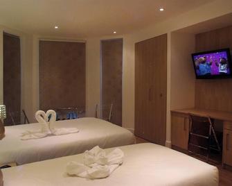 The Kensington Studios - London - Bedroom