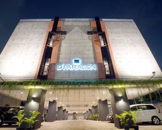 Dparagon Kebon Jeruk - Yakarta - Edificio