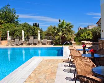 Harmony Hotel Apartments - Longos - Pool