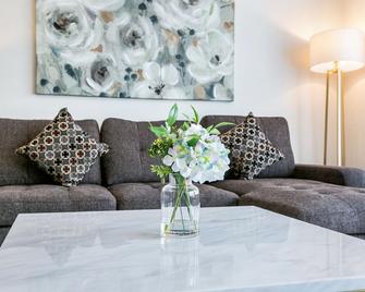 Newly Renovated Condos French Quarter - New Orleans - Soggiorno