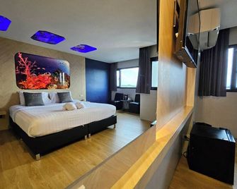 Oscar Palace Hotel & Wellness Center - Sadao - Habitación
