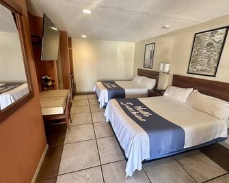 Sun Valley Motel - Junction - Bedroom