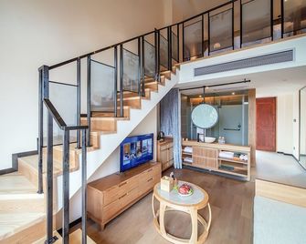 Grand House Chongqing Dazu Rock Carvings - Chongqing - Escaleras