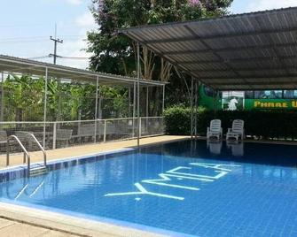Ymca International Hotel Chiangrai - Chiang Rai - Pool