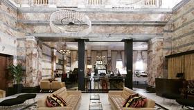 Club Quarters Hotel, Trafalgar Square - London - Lobby