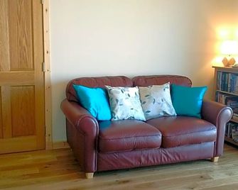 Fara self-contained 2 room B&B suite - Kirkwall - Living room